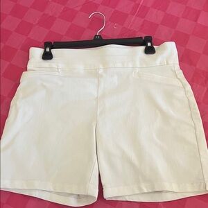 Croft & Barrow Cream Women's Shorts